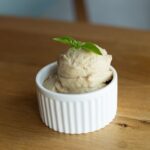 Veganská domácí banánová zmrzlina bez cukru