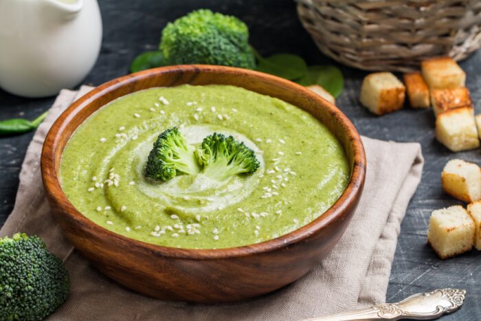 Nejlepší recept na brokolicovou polévku s bramborem a bez smetany