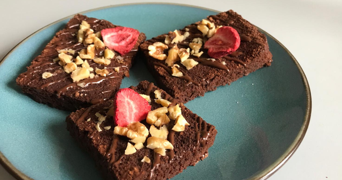 Zdravé brownies s ořechy